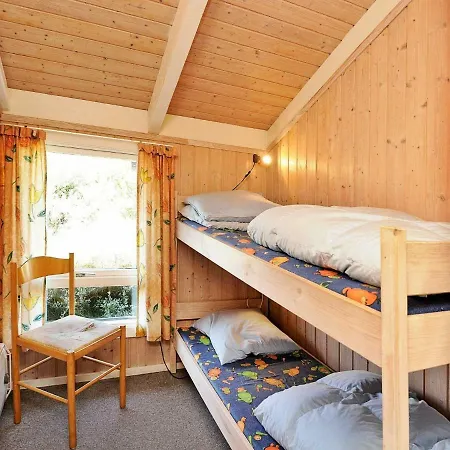 Three-bedroom Holiday In Hvide Sande 5 Feriehus *