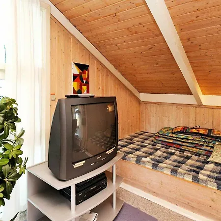 Three-bedroom Holiday In Hvide Sande 5 Feriehus
